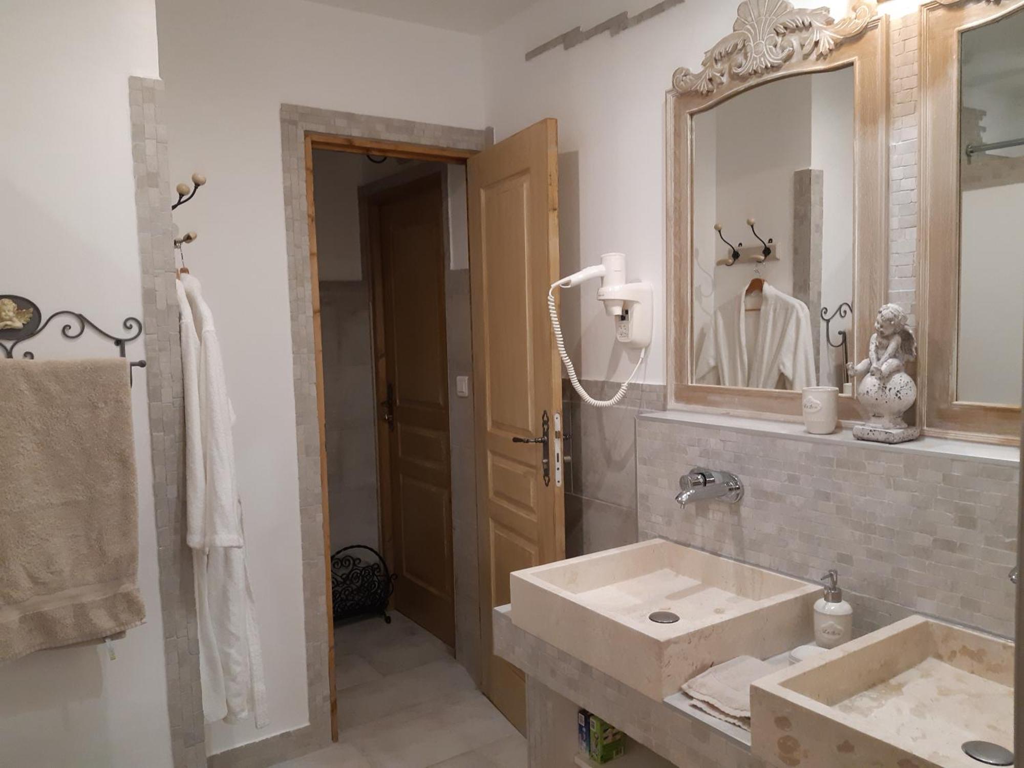 Belcodene Les Chambres Manon - Piscine, Spa, Tennis المظهر الخارجي الصورة